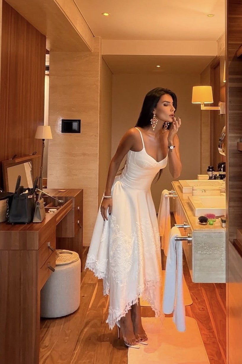Vestido Midi Acinturado Renda