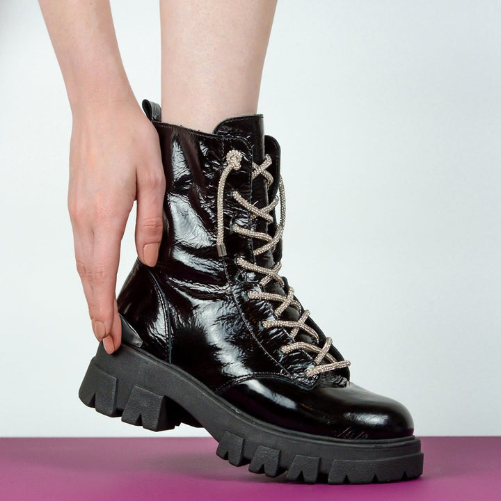 Bota Couro Tratorada