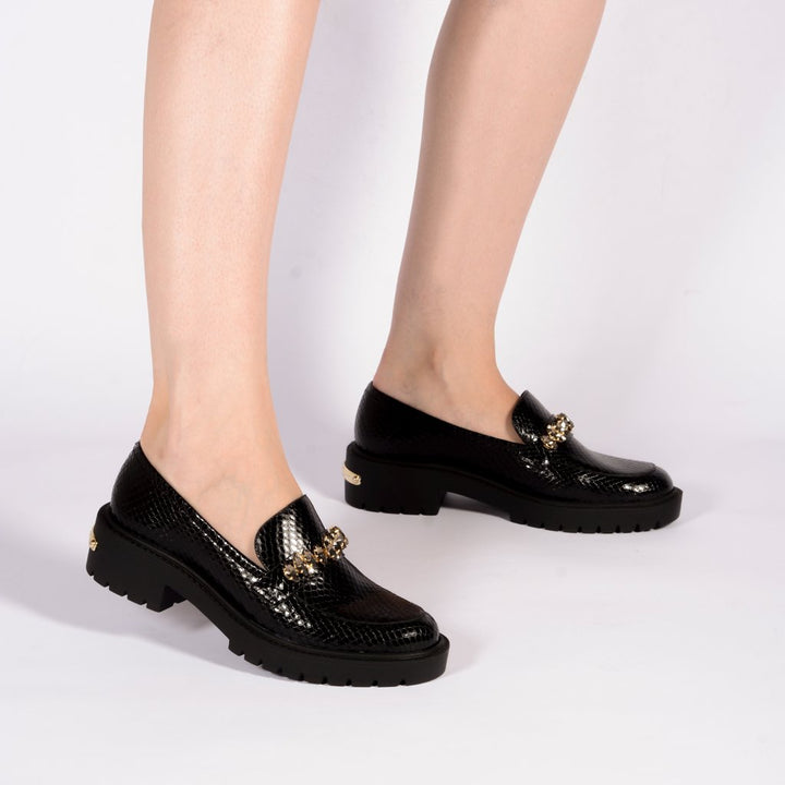 Leather Loafer with Stonework and Tractor