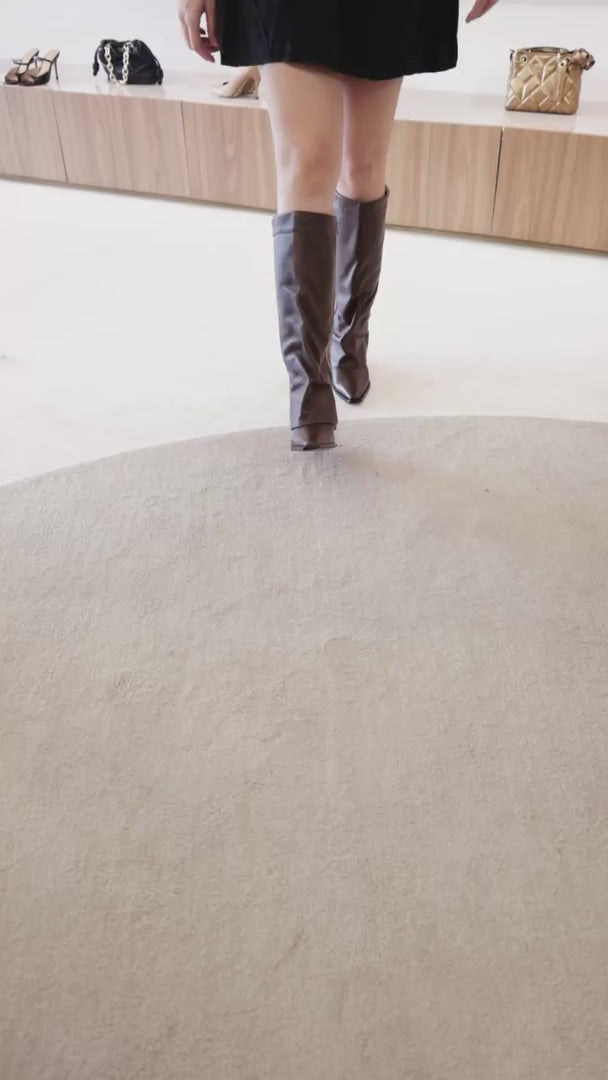 Bota Cano Alto Sobreposto Couro