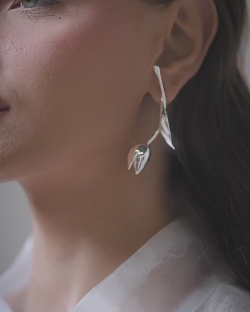 Tulip Earrings
