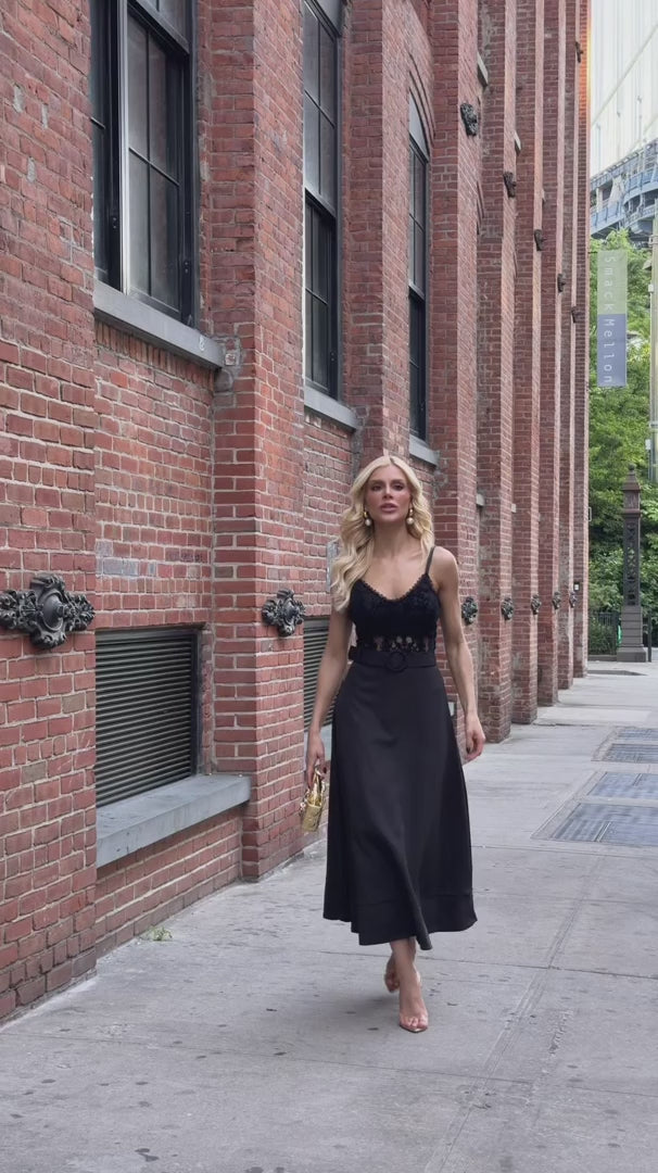 Vestido Midi Renda Solitaire