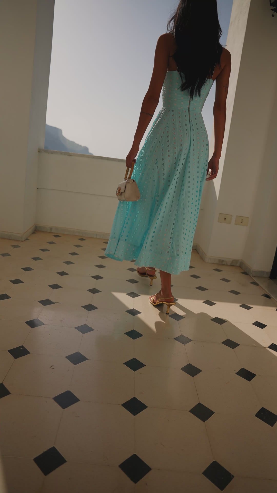 Laise Capri Midi Dress