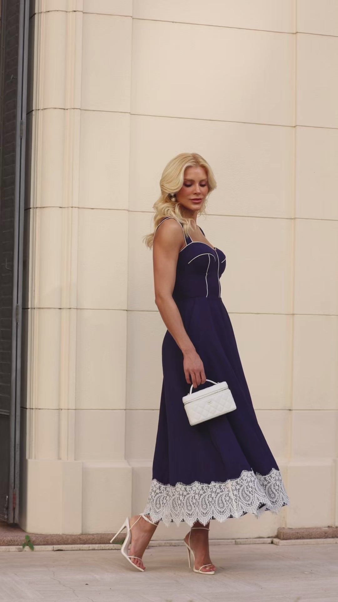Vestido Midi Renda