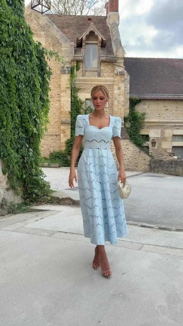 Sérénité Lace Midi Dress