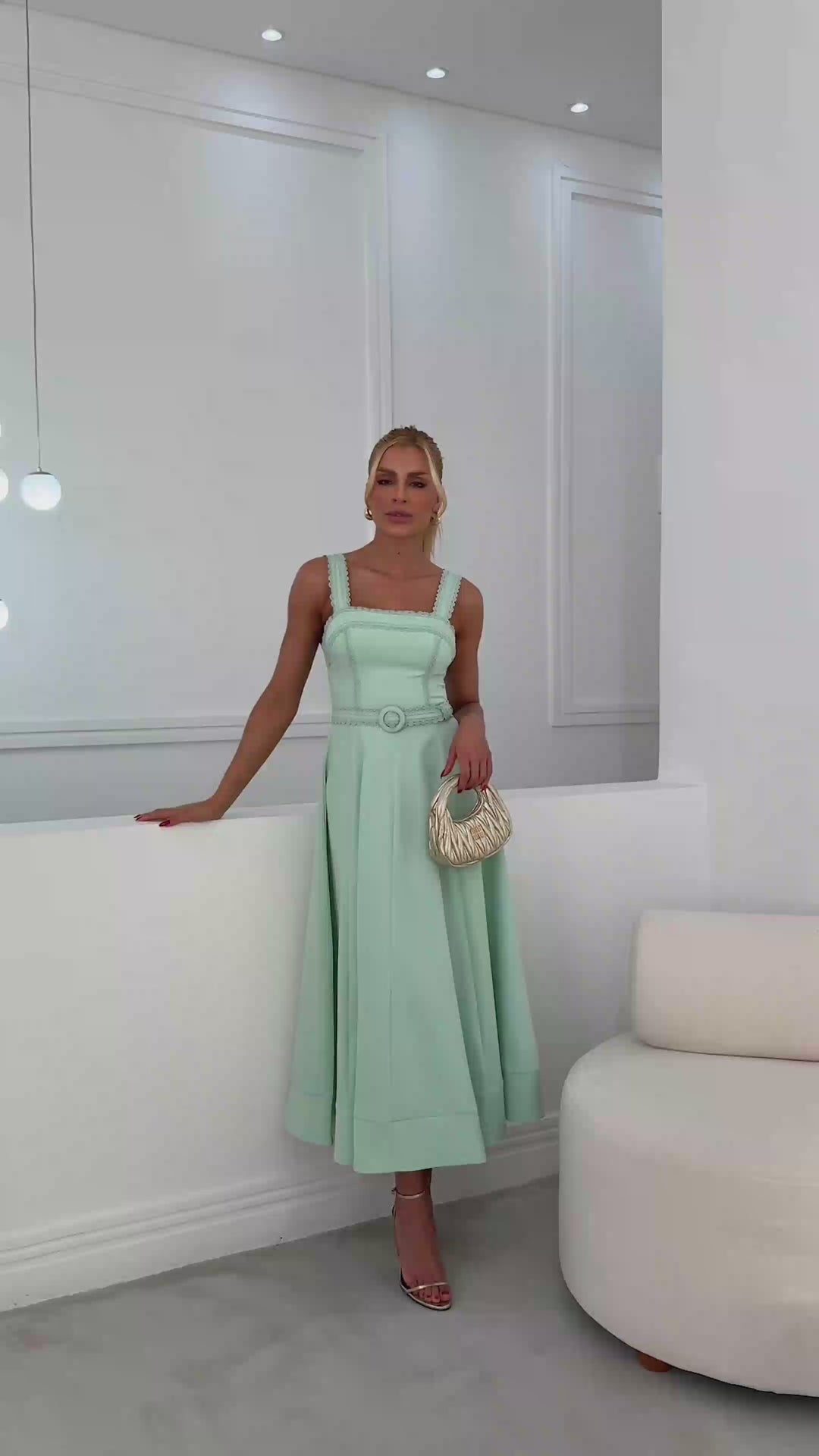 Vestido Midi Evasê