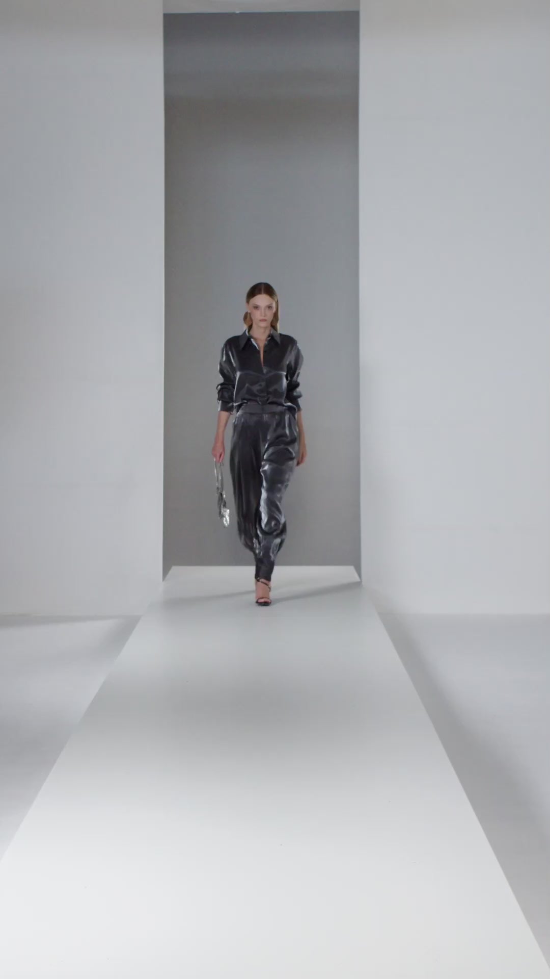 Pleated Pants with Cuffs