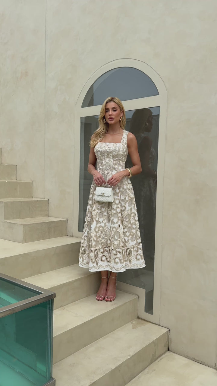 Vestido Midi Renda Richelieu