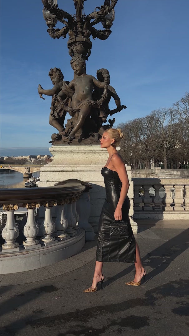 Vestido Midi Couro Sintético