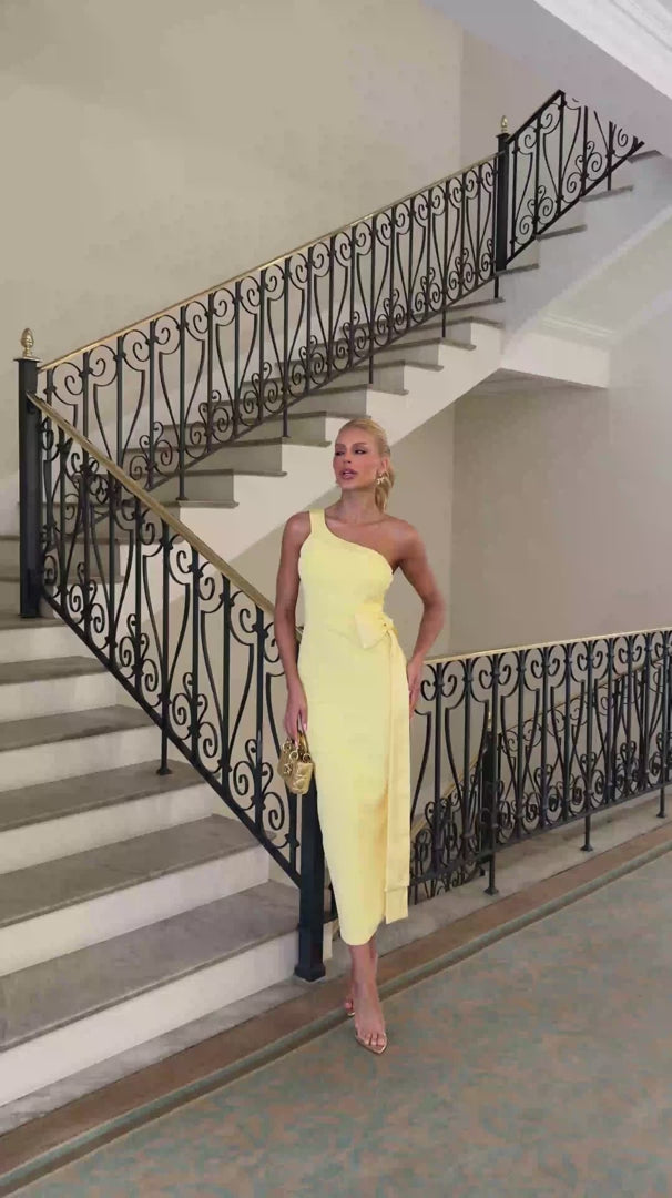 Vestido Midi One Sholder Bloom