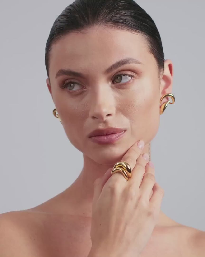 Double Passage Ring