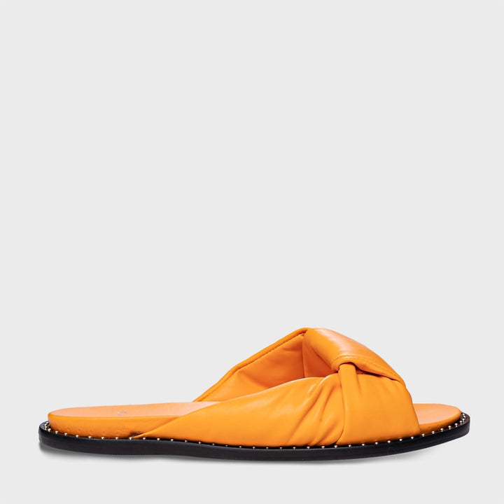 Flat Twist Leather Carrano