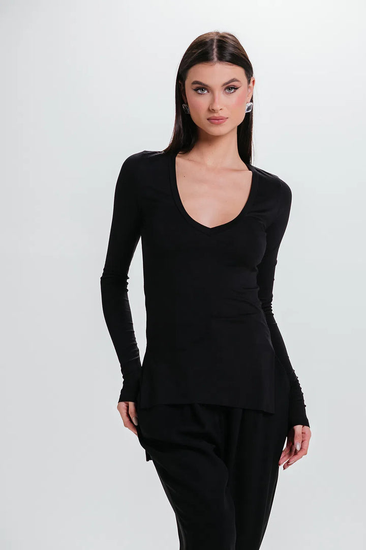 Charth V-neck Blouse