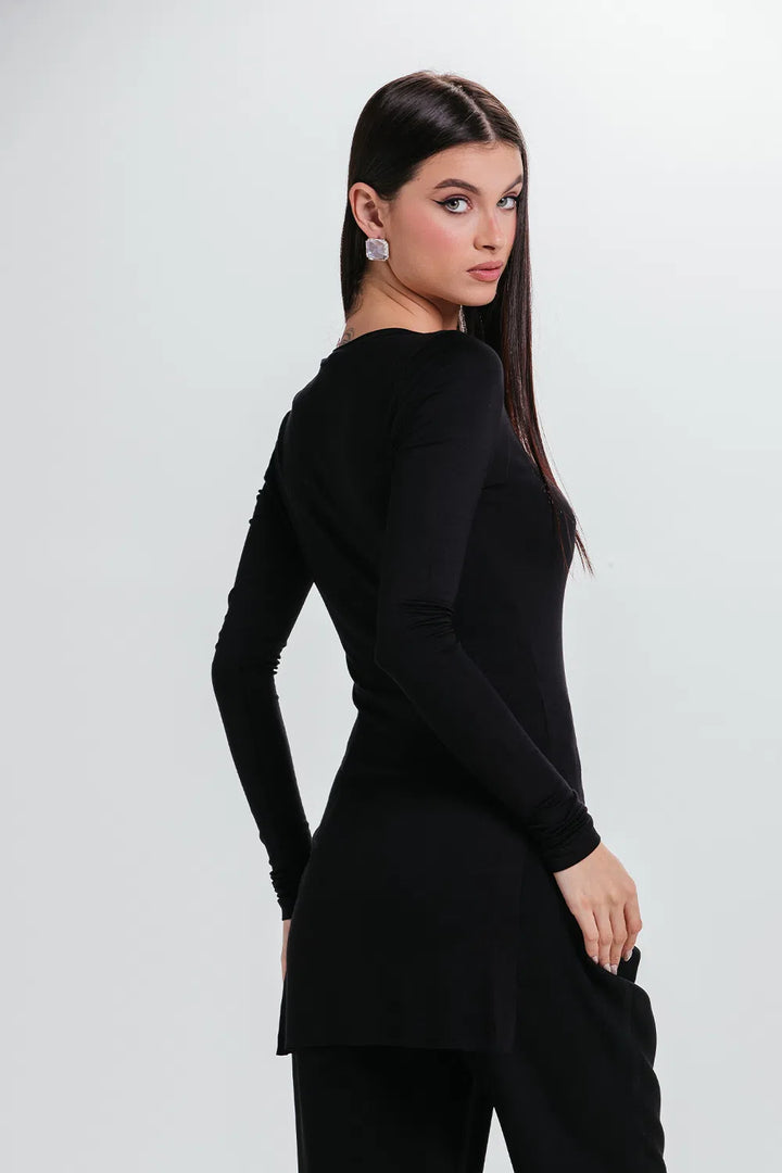 Charth V-neck Blouse