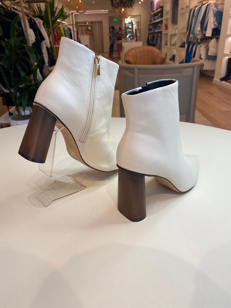 Carrano Beige Leather Short Boot