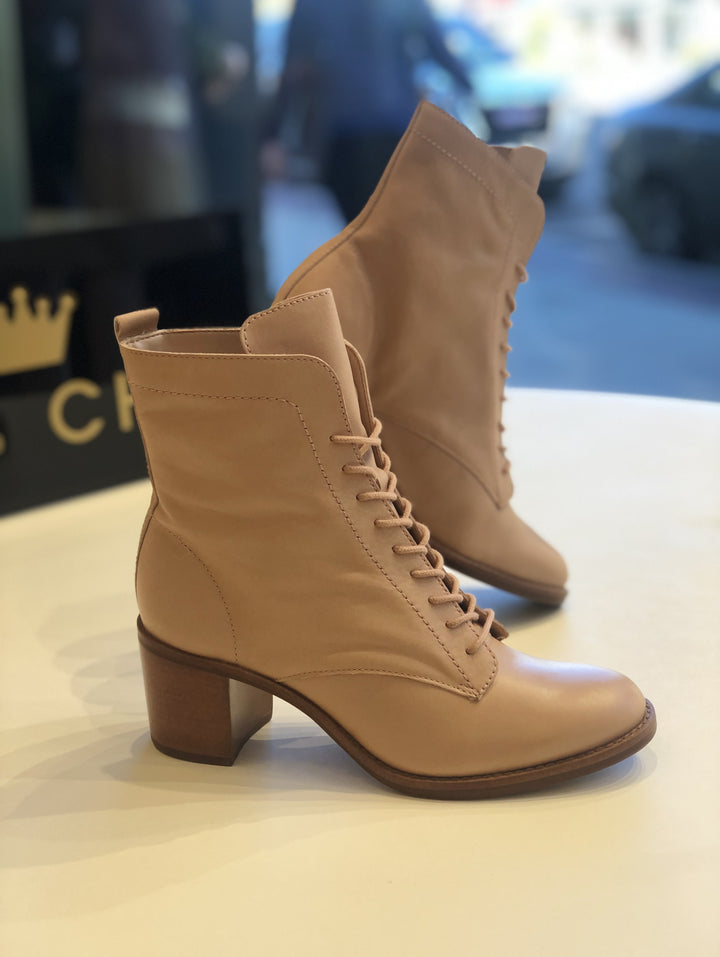 Loucos &amp; Santos Short Boot with Lace-up