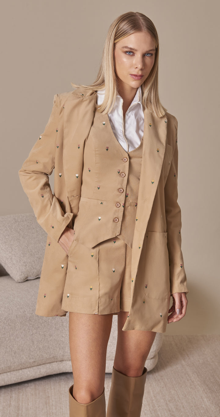 Blazer+Vest+Shorts Set Anne Fernandes